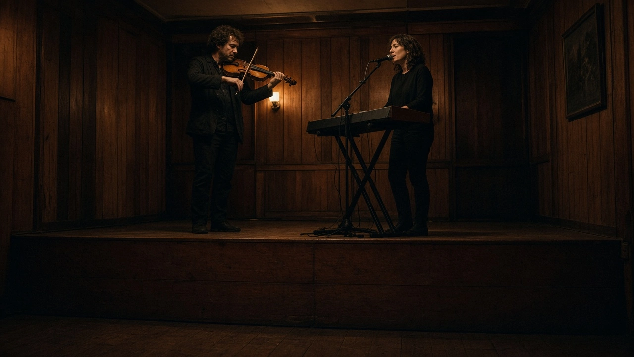 Warren Hood with special guest Emily Gimble