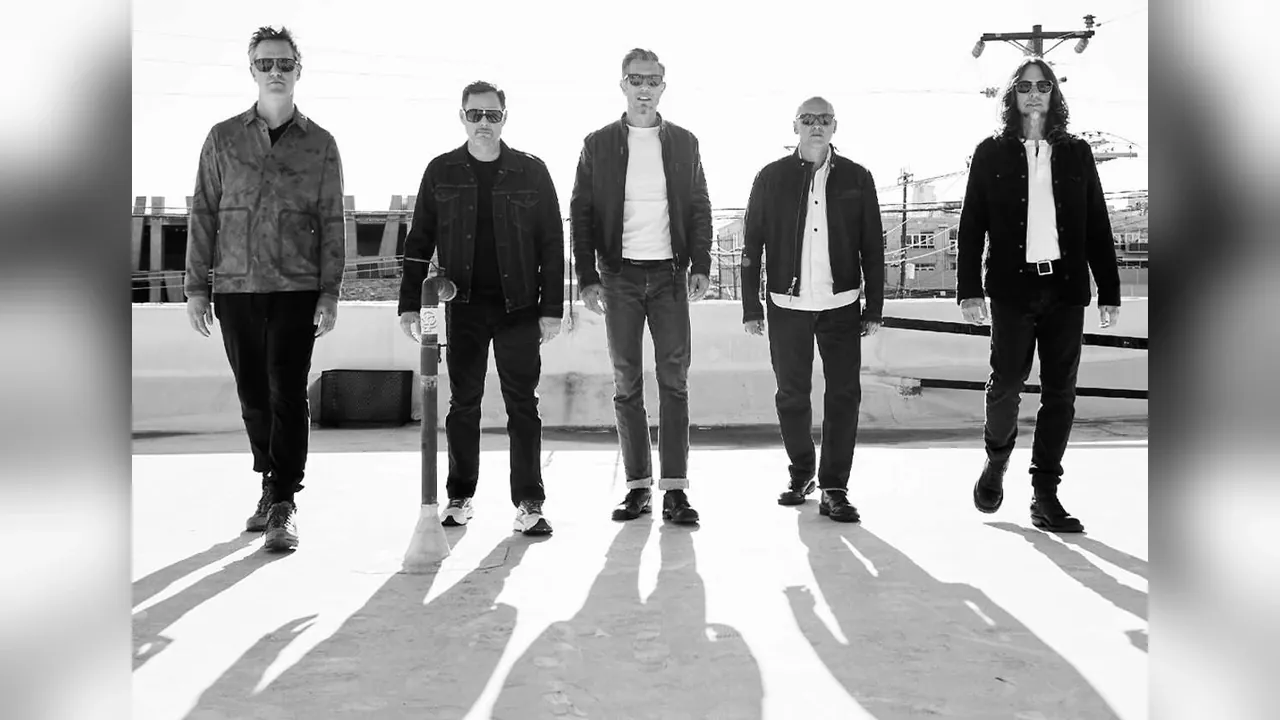 311 with Sitting on Saturn